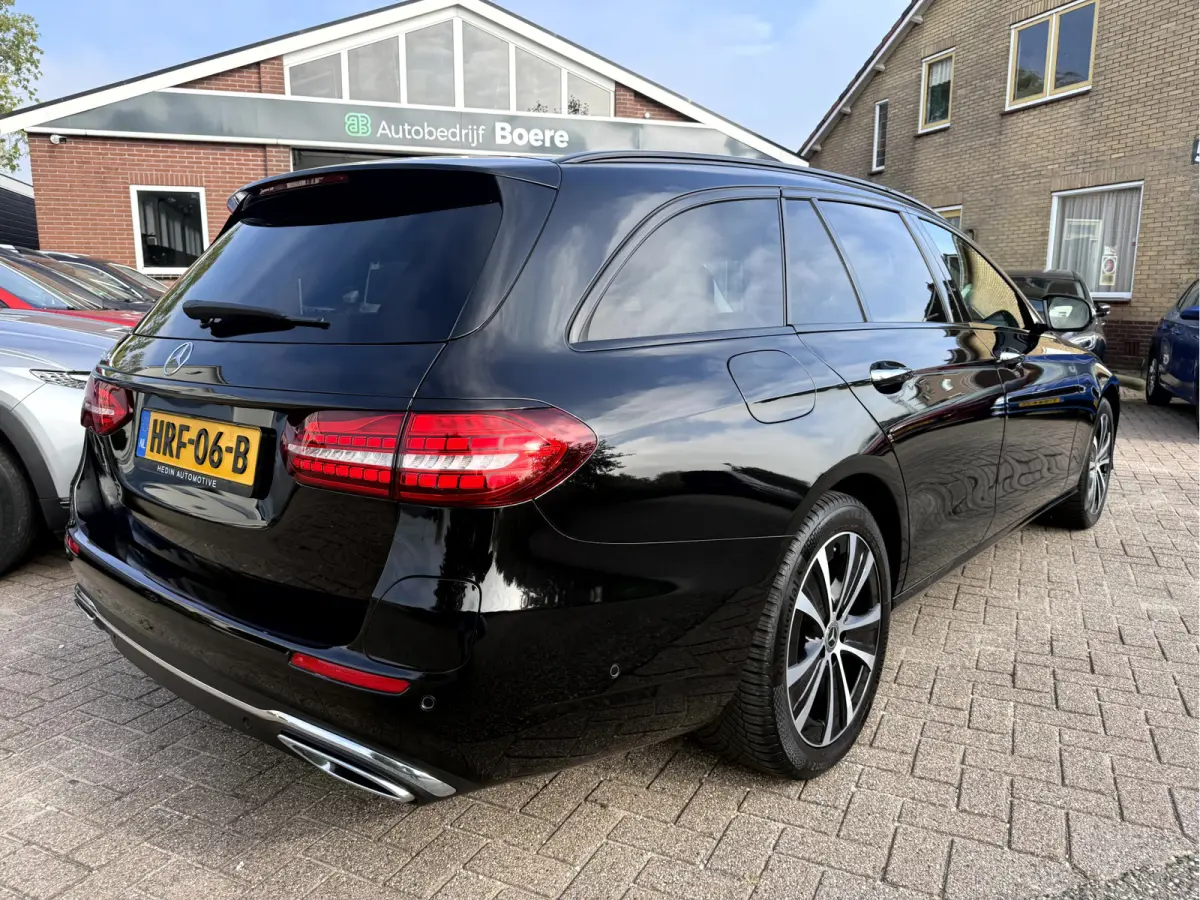 300 e Luxury Line 360 camera, Elek.Trekhaak, Navi