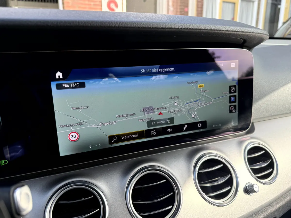 300 e Luxury Line 360 camera, Elek.Trekhaak, Navi