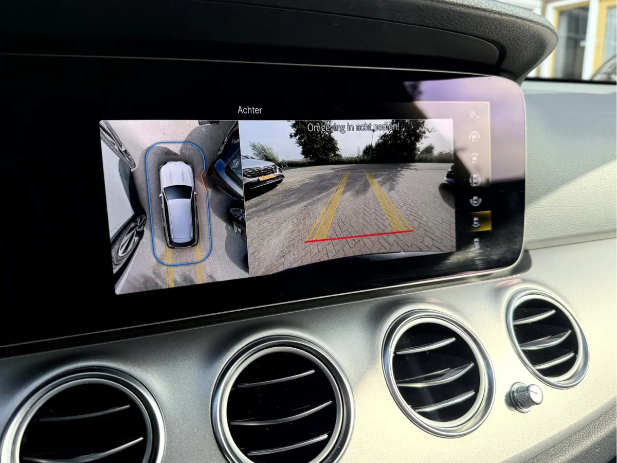 300 e Luxury Line 360 camera, Elek.Trekhaak, Navi