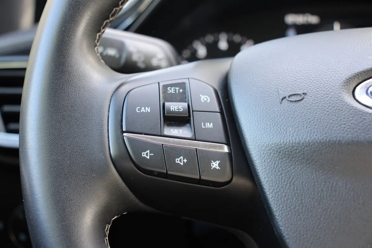 1.0 EcoBoost Hybrid Titanium 125PK | ORIGINEEL NL! | 1E EIGENAAR | DEALER OH | CRUISE | PARKEERSENS. | CARPLAY |