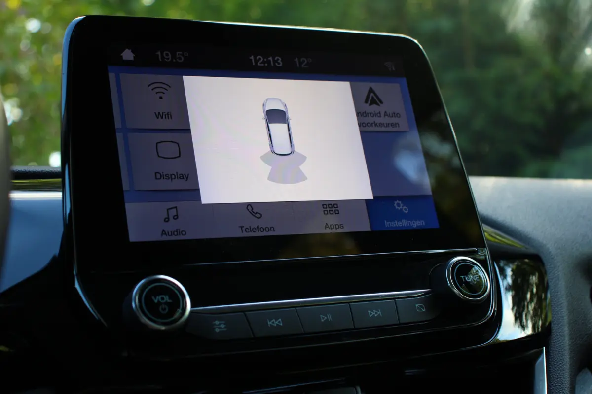 1.0 EcoBoost Hybrid Titanium 125PK | ORIGINEEL NL! | 1E EIGENAAR | DEALER OH | CRUISE | PARKEERSENS. | CARPLAY |