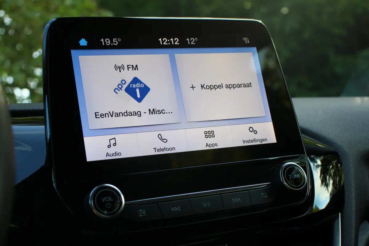 1.0 EcoBoost Hybrid Titanium 125PK | ORIGINEEL NL! | 1E EIGENAAR | DEALER OH | CRUISE | PARKEERSENS. | CARPLAY |
