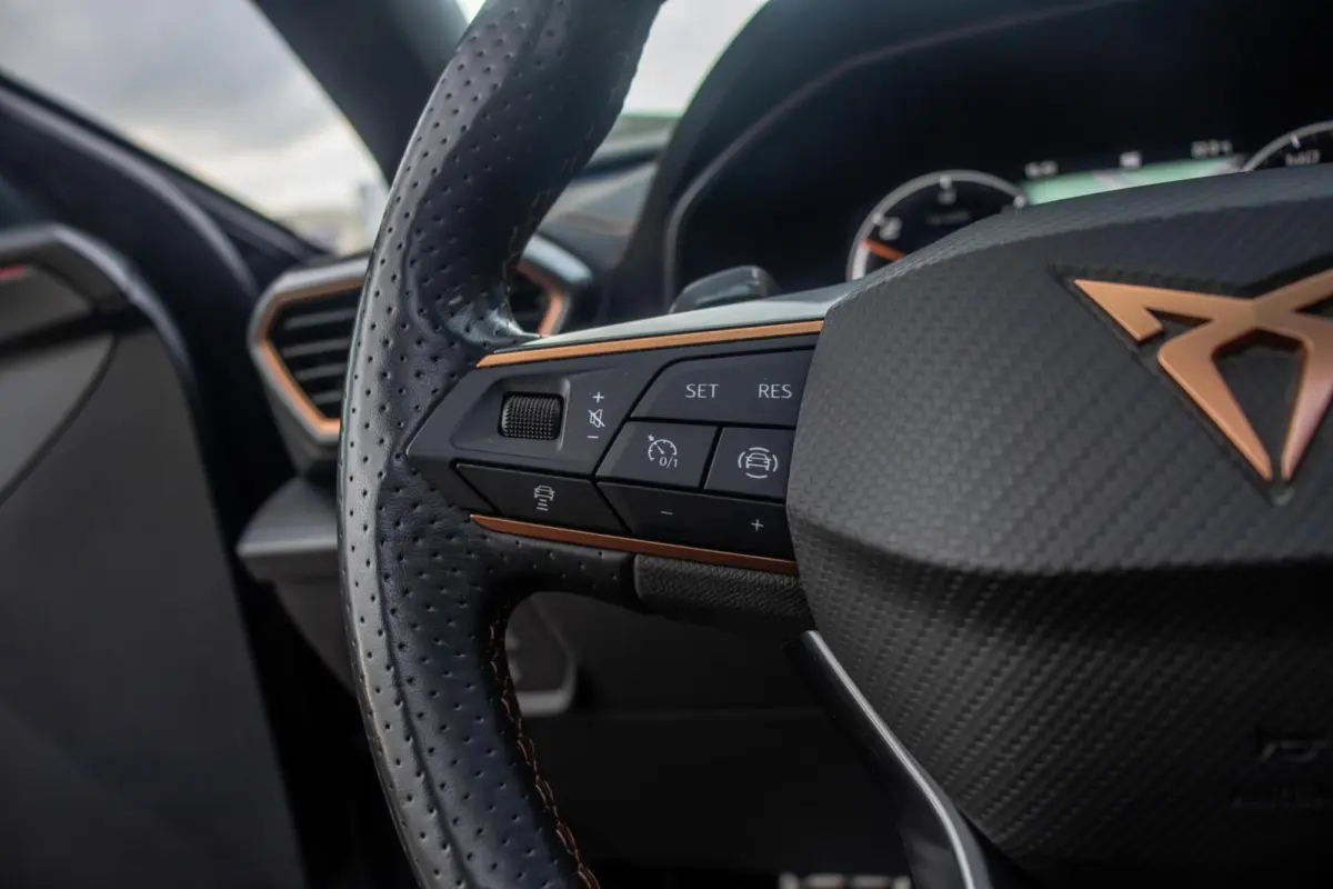 1.4 e-Hybrid VZ Performance 245PK, SOH 92%