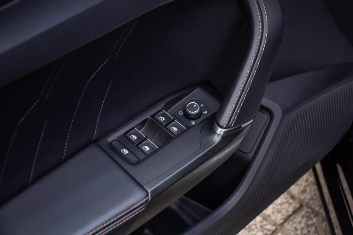 1.4 e-Hybrid VZ Performance 245PK, SOH 92%