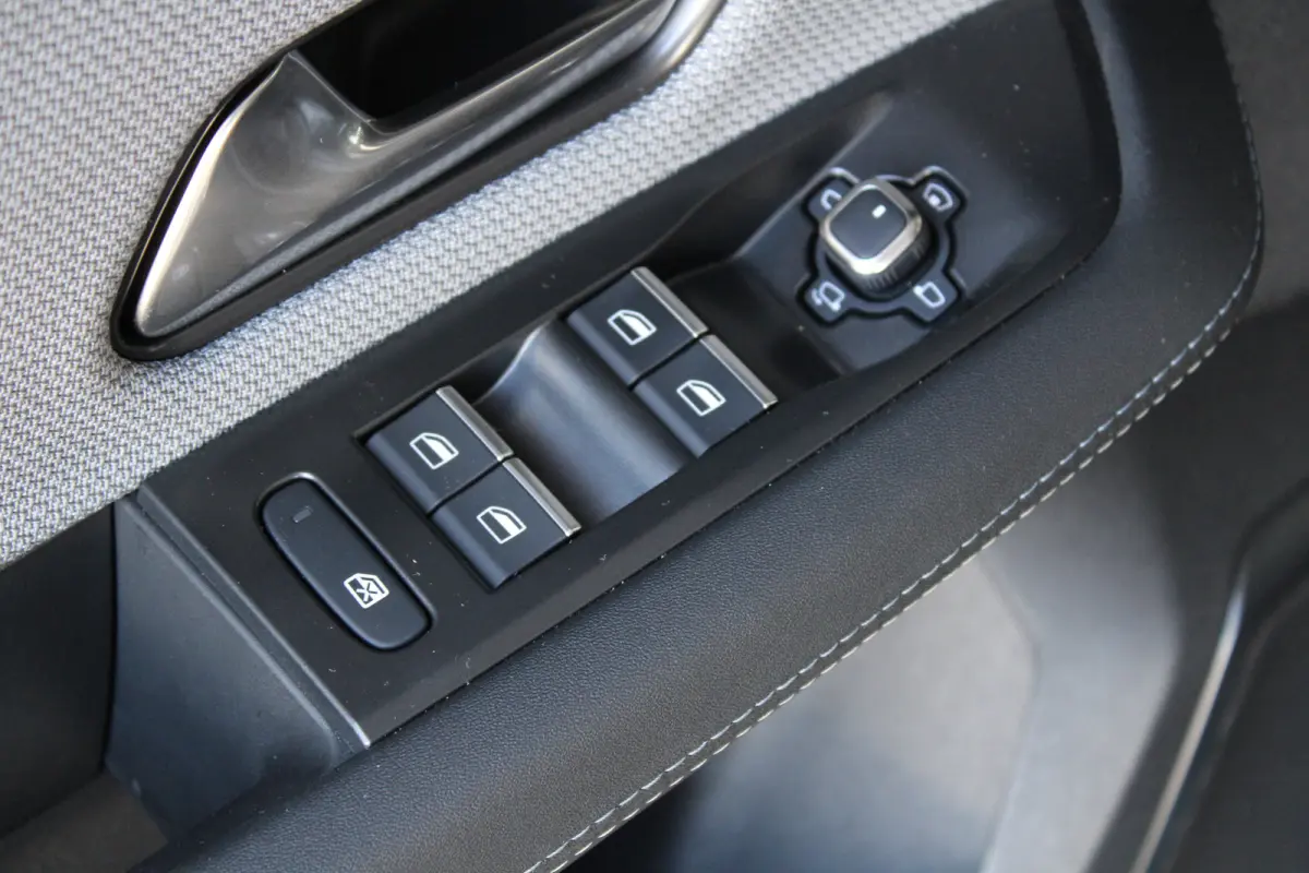 1.6 Turbo Plug-in-Hybrid GS | Matrix LED | Focal Audio | Schuif-kanteldak | Elektrische achterklep | ACC |