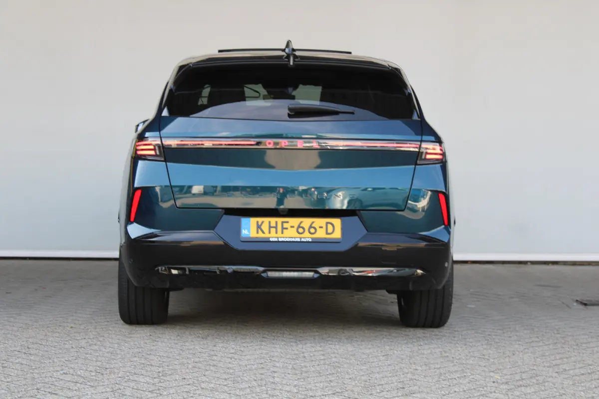 1.6 Turbo Plug-in-Hybrid GS | Matrix LED | Focal Audio | Schuif-kanteldak | Elektrische achterklep | ACC |