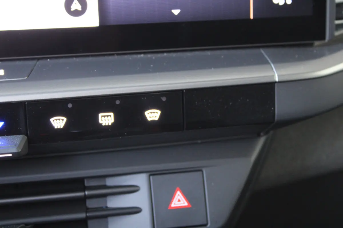 1.6 Turbo Plug-in-Hybrid GS | Matrix LED | Focal Audio | Schuif-kanteldak | Elektrische achterklep | ACC |