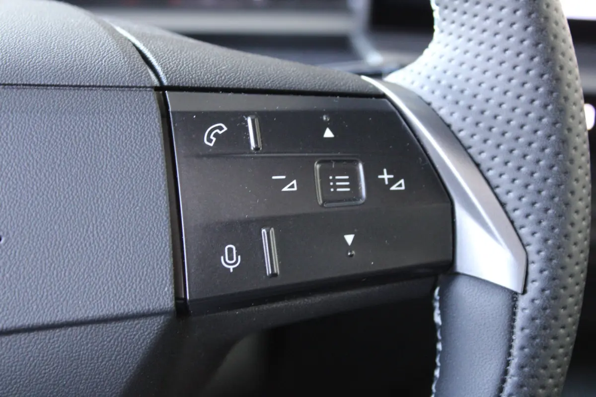 1.6 Turbo Plug-in-Hybrid GS | Matrix LED | Focal Audio | Schuif-kanteldak | Elektrische achterklep | ACC |