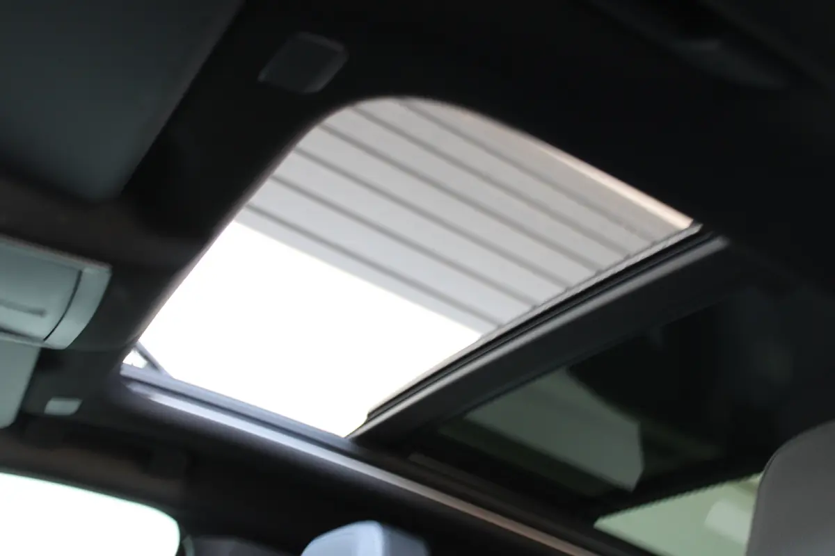1.6 Turbo Plug-in-Hybrid GS | Matrix LED | Focal Audio | Schuif-kanteldak | Elektrische achterklep | ACC |