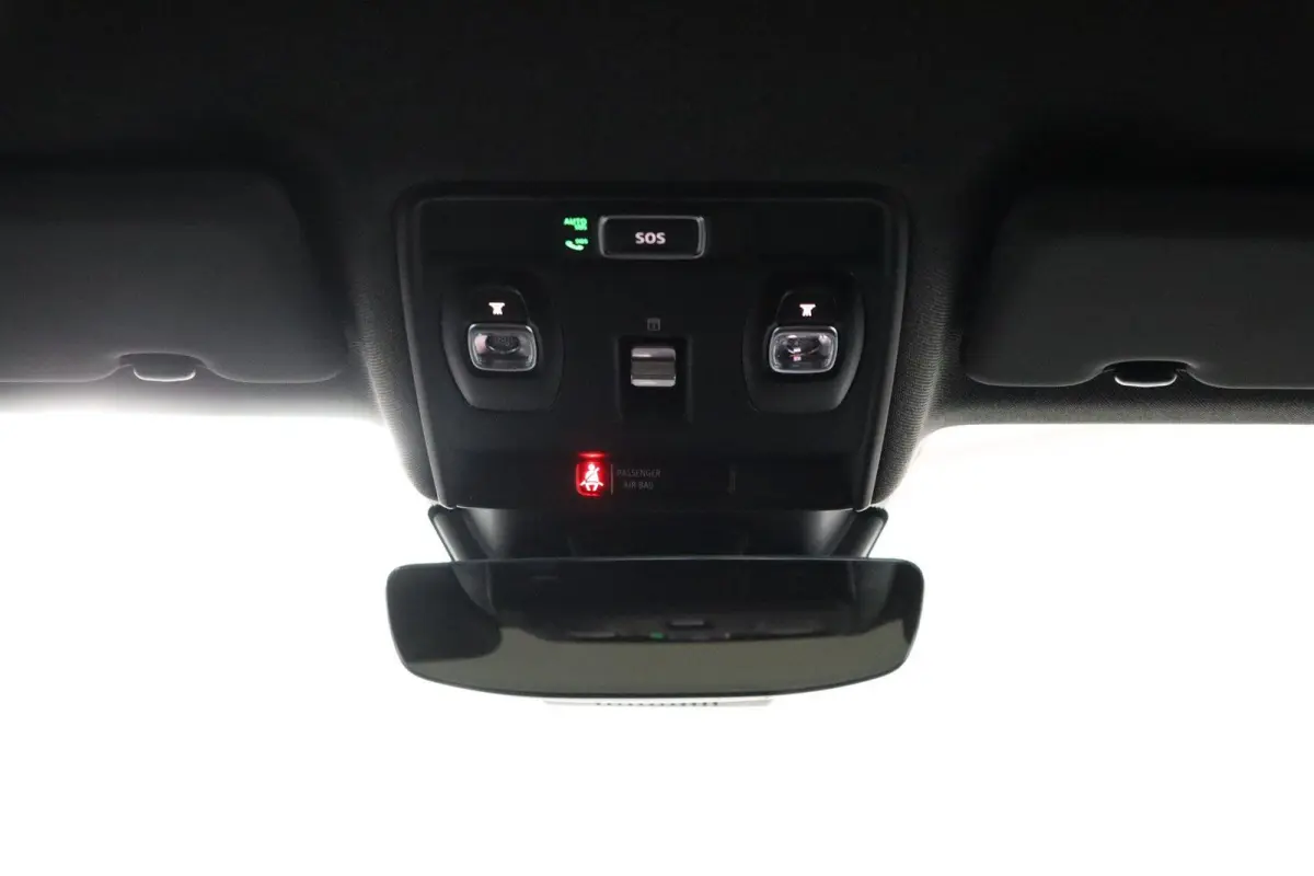 iconic full hybrid E-Tech 160 | pack light & sound |