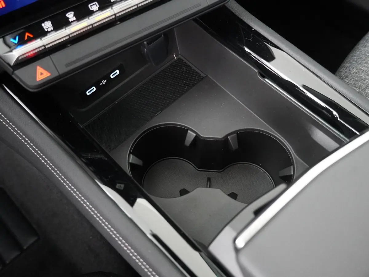 techno full hybrid E-Tech 200 | noir étoilé GNE |