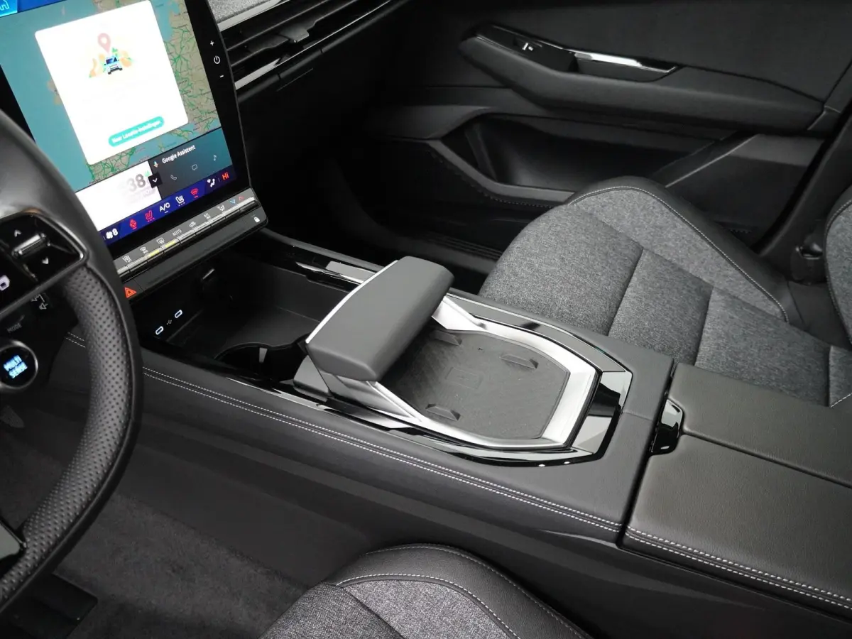 techno full hybrid E-Tech 200 | noir étoilé GNE |