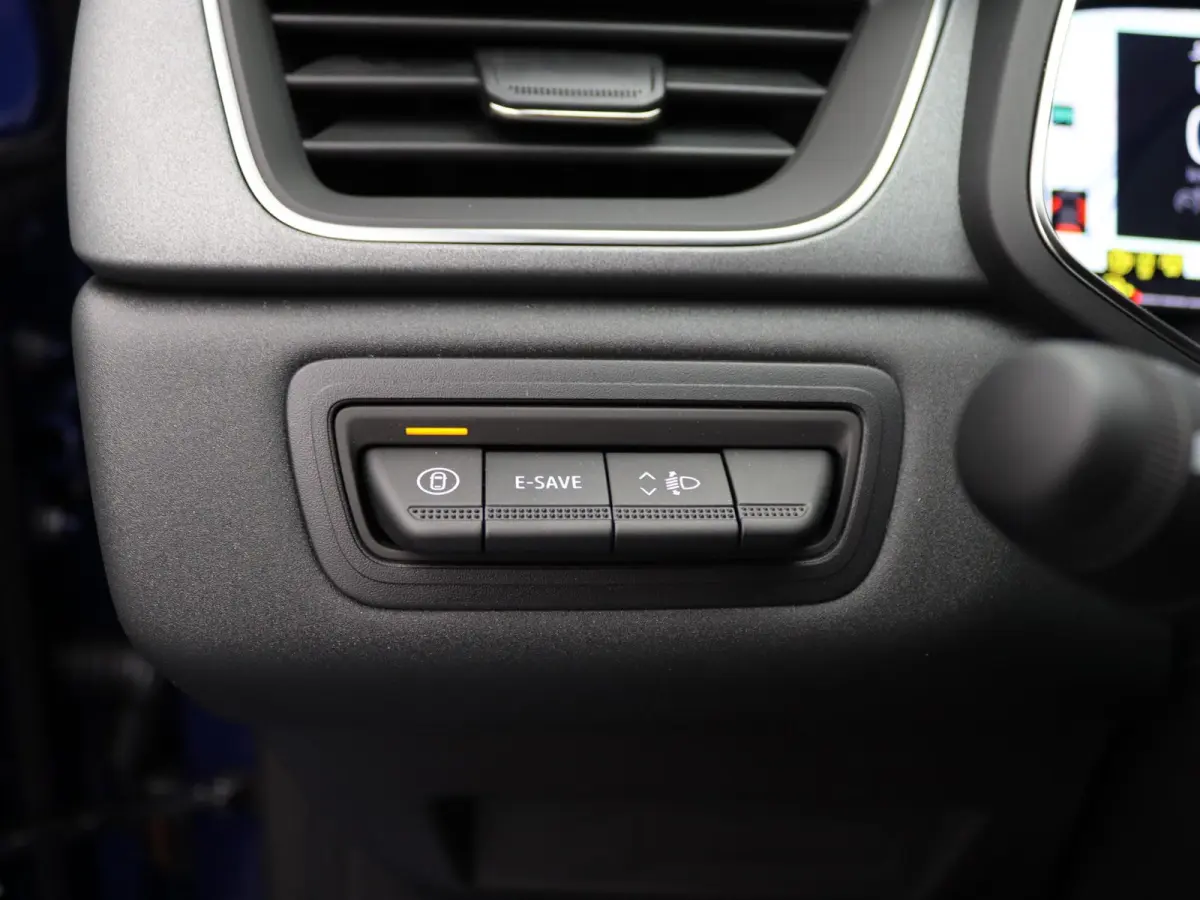 techno full hybrid E-Tech 160 | pack advanced driving assist | pack winter |