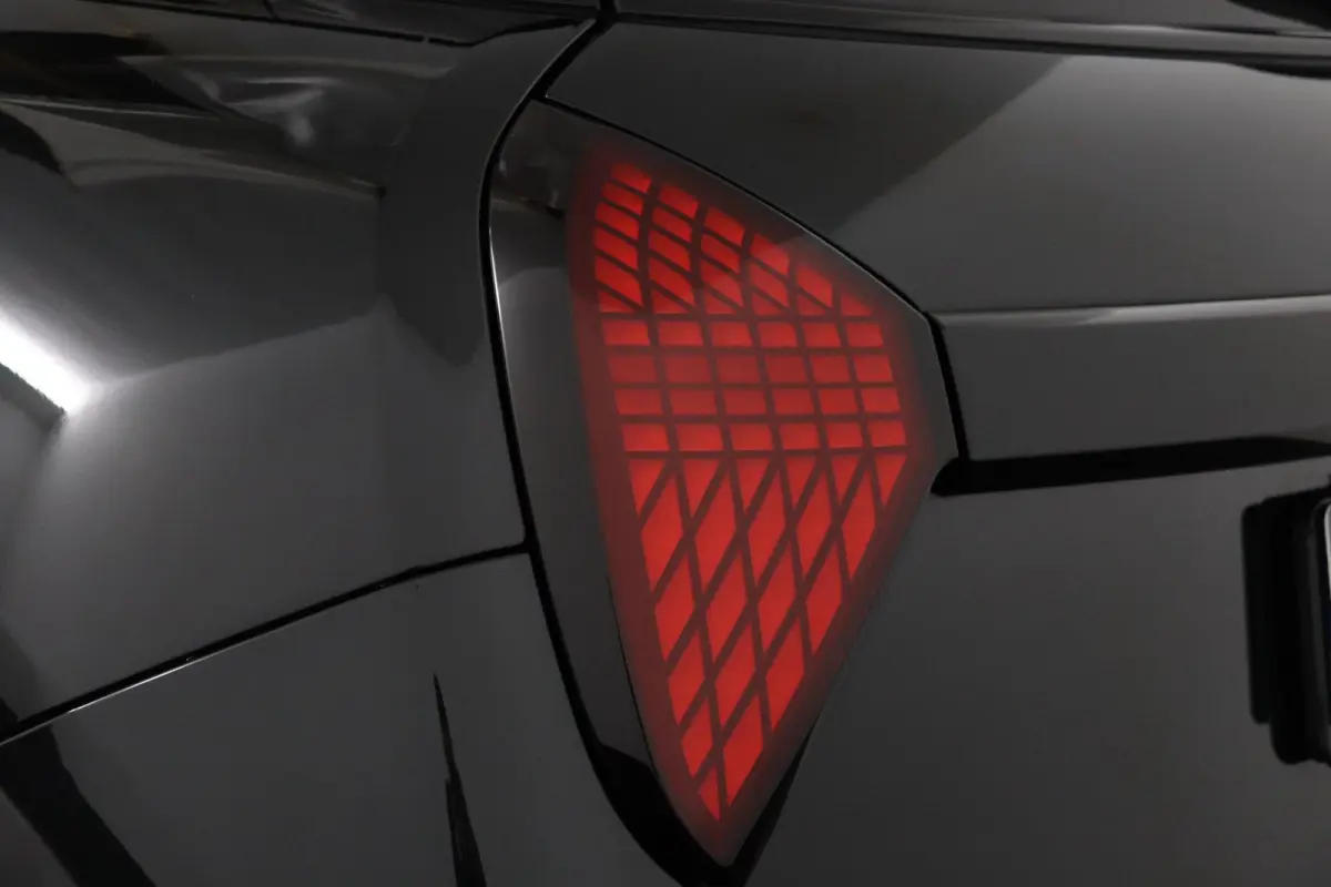 Cooper C Favoured Uitvoering | Pakket S | Stoel- en stuurverwarming | Head-Up Display | Comfort Access