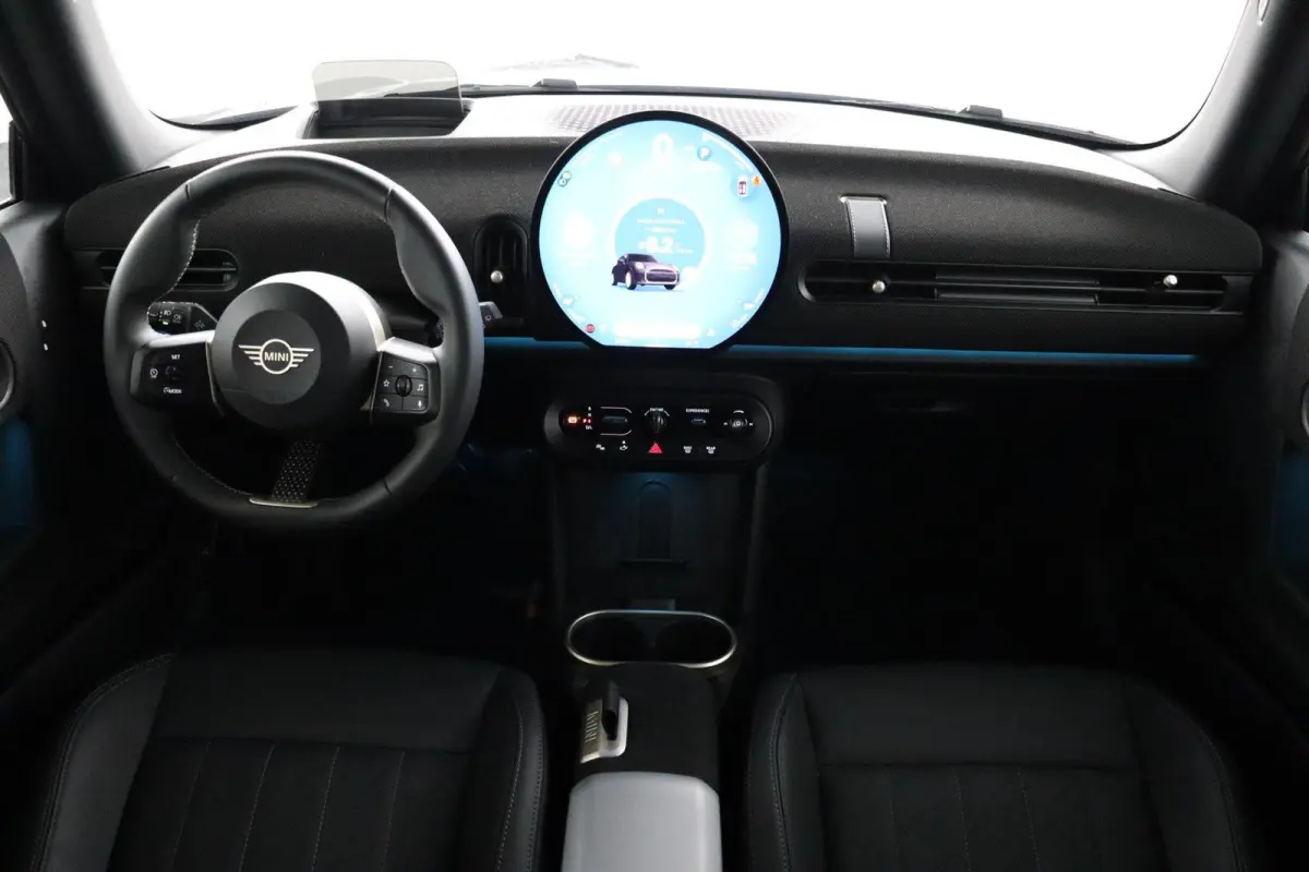 Cooper C Favoured Uitvoering | Pakket S | Stoel- en stuurverwarming | Head-Up Display | Comfort Access