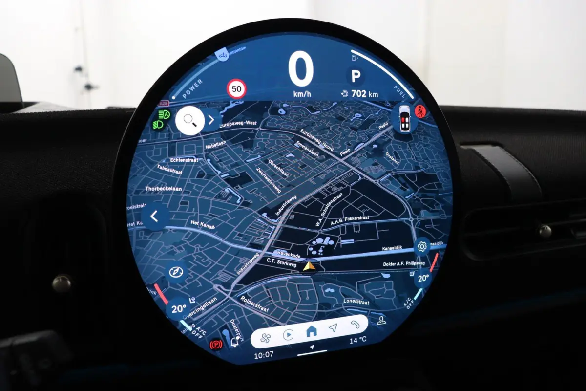 Cooper C Favoured Uitvoering | Pakket S | Stoel- en stuurverwarming | Head-Up Display | Comfort Access