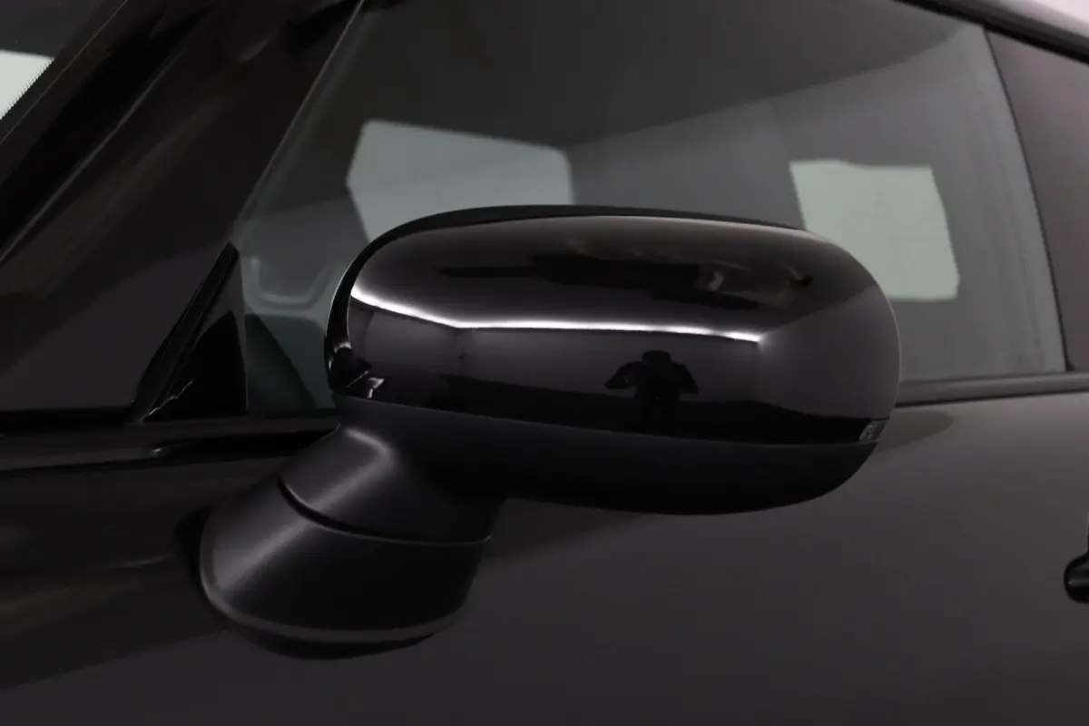 Cooper C Favoured Uitvoering | Pakket S | Stoel- en stuurverwarming | Head-Up Display | Comfort Access