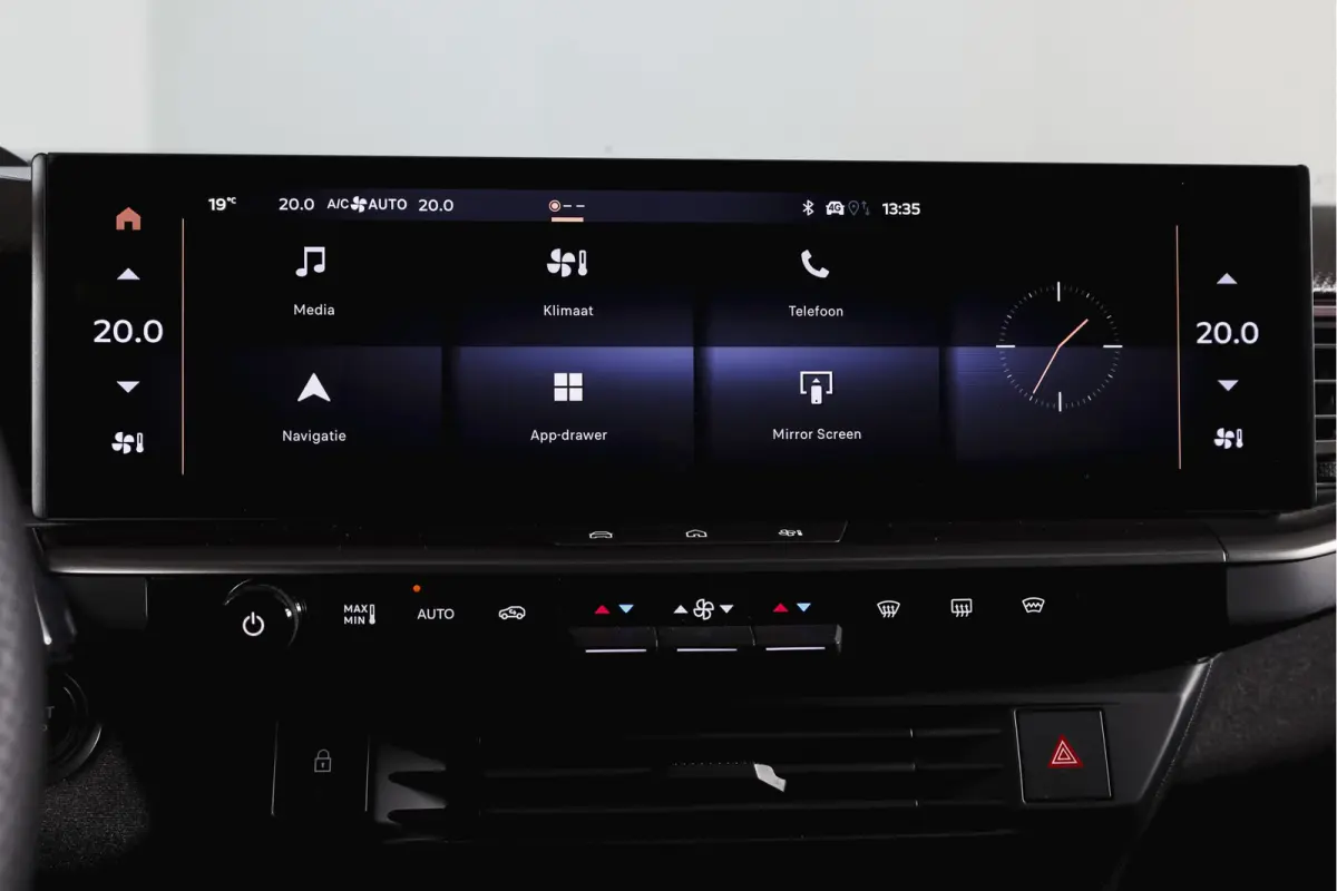 1.2 Turbo Hybrid GS | Tech Pack | Adapt. Cruise | HUD | Focal | Stoel-+Stuurverw. | 360 Camera | NAV + App. Connect | LM 19" | 6365