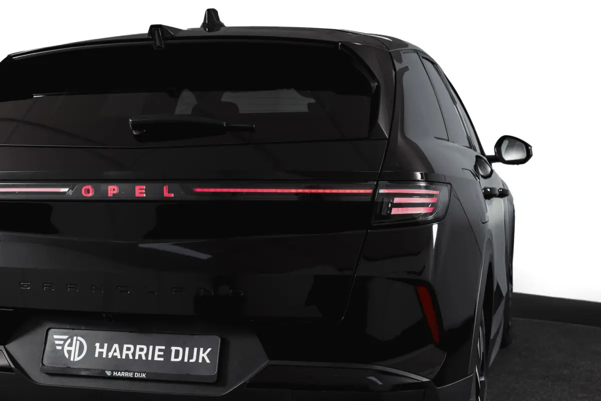 1.2 Turbo Hybrid GS | Tech Pack | Adapt. Cruise | HUD | Focal | Stoel-+Stuurverw. | 360 Camera | NAV + App. Connect | LM 19" | 6365