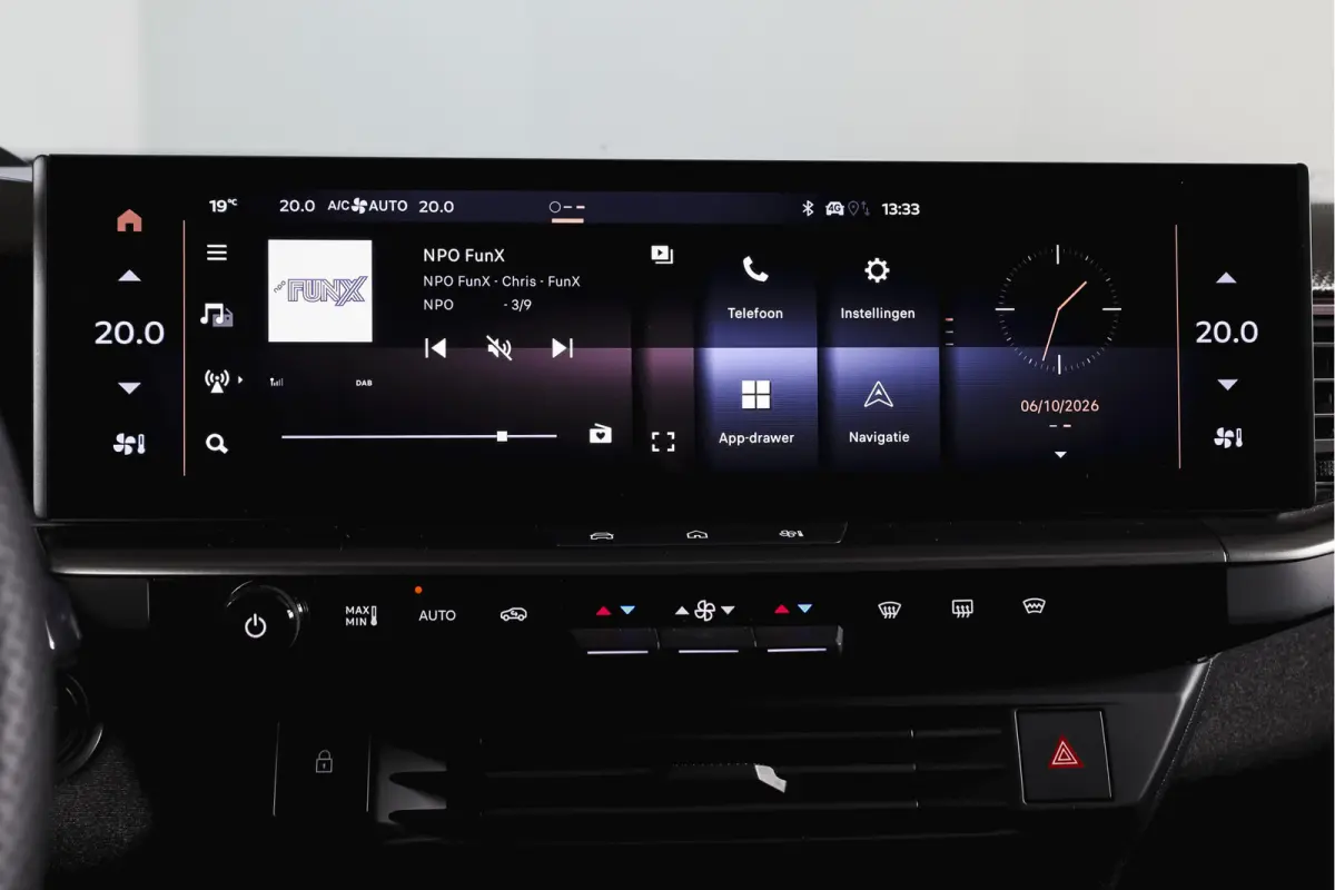 1.2 Turbo Hybrid GS | Tech Pack | Adapt. Cruise | HUD | Focal | Stoel-+Stuurverw. | 360 Camera | NAV + App. Connect | LM 19" | 6365