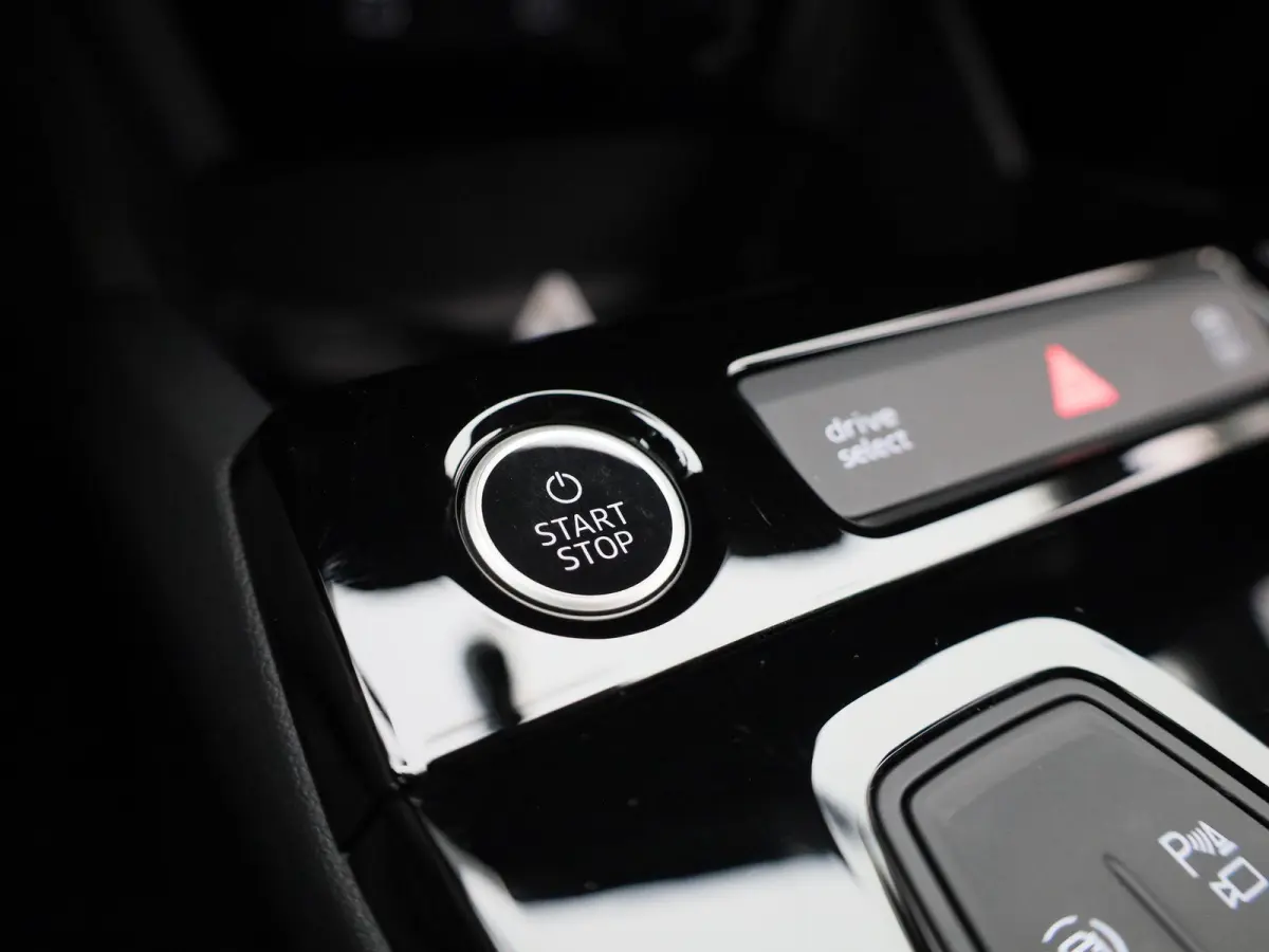 edition 83 kWh 252 PK | Adaptive cruise control | Navigatie | Stuurverwarming | Stoelverwarming voor & achter | Elektrisch instel. voorstoelen | 360 Camera | Smartphone interface | MMI-bijri