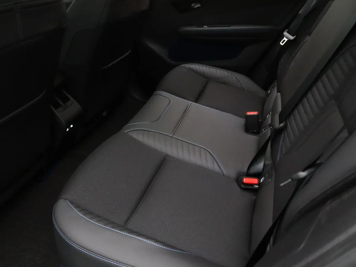 EV87 long range esprit Alpine Apple Carplay/Android Auto | Climate