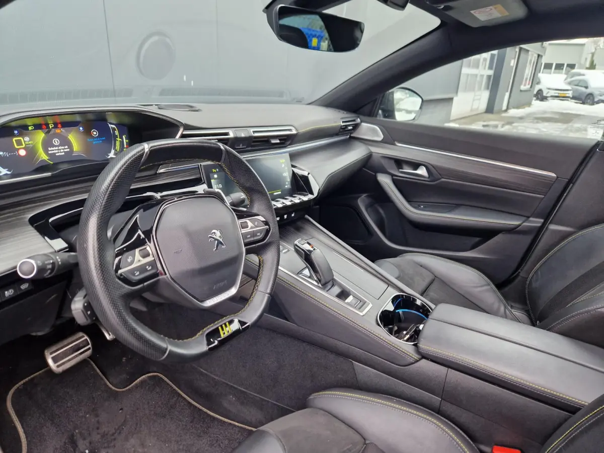 1.6 HYbrid Peugeot Sport Engineered 360pk 1E Eig.