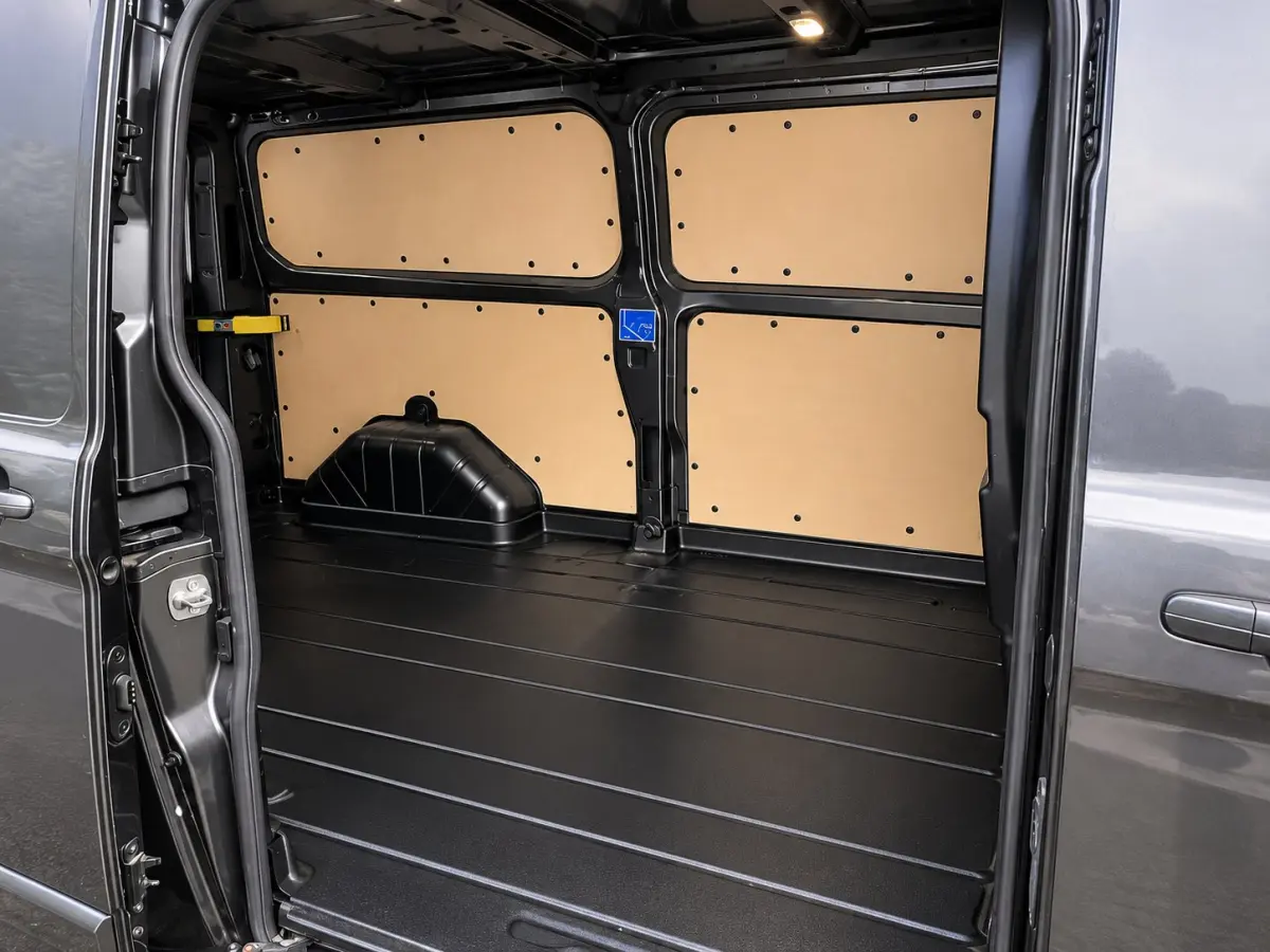 300 2.0 TDCI L2H1 Limited | Navigatie | Stoelverwarming | Imperiaal | Camera | Bodykit