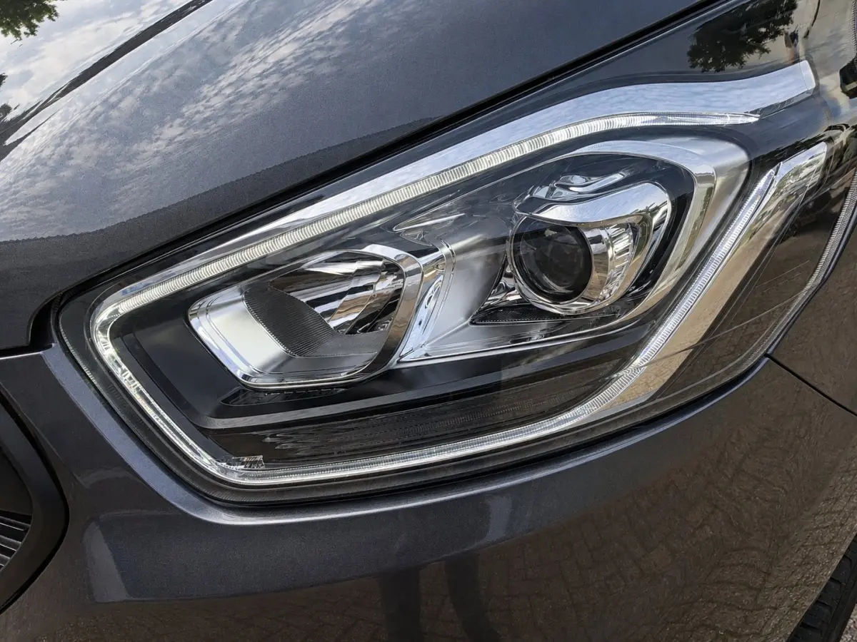 300 2.0 TDCI L2H1 Limited | Navigatie | Stoelverwarming | Imperiaal | Camera | Bodykit
