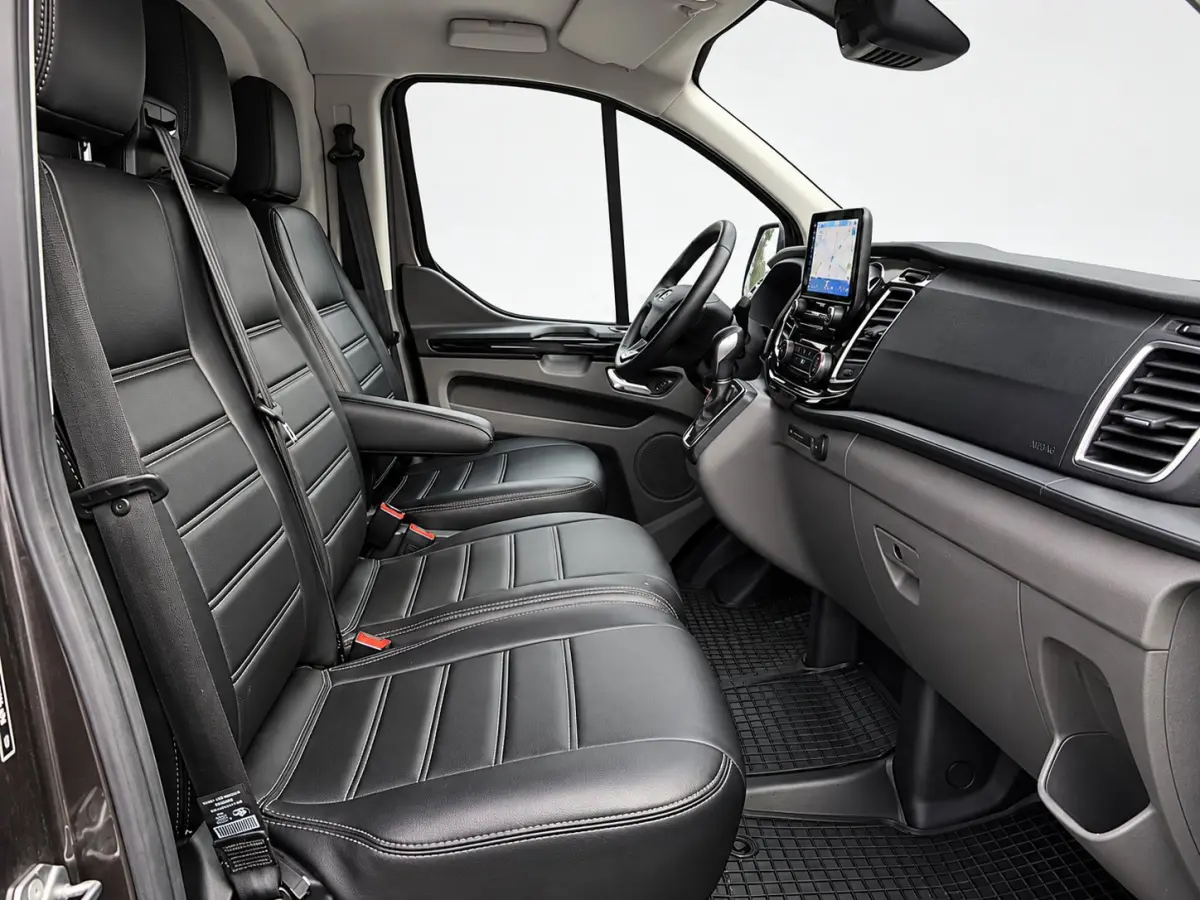 300 2.0 TDCI L2H1 Limited | Navigatie | Stoelverwarming | Imperiaal | Camera | Bodykit