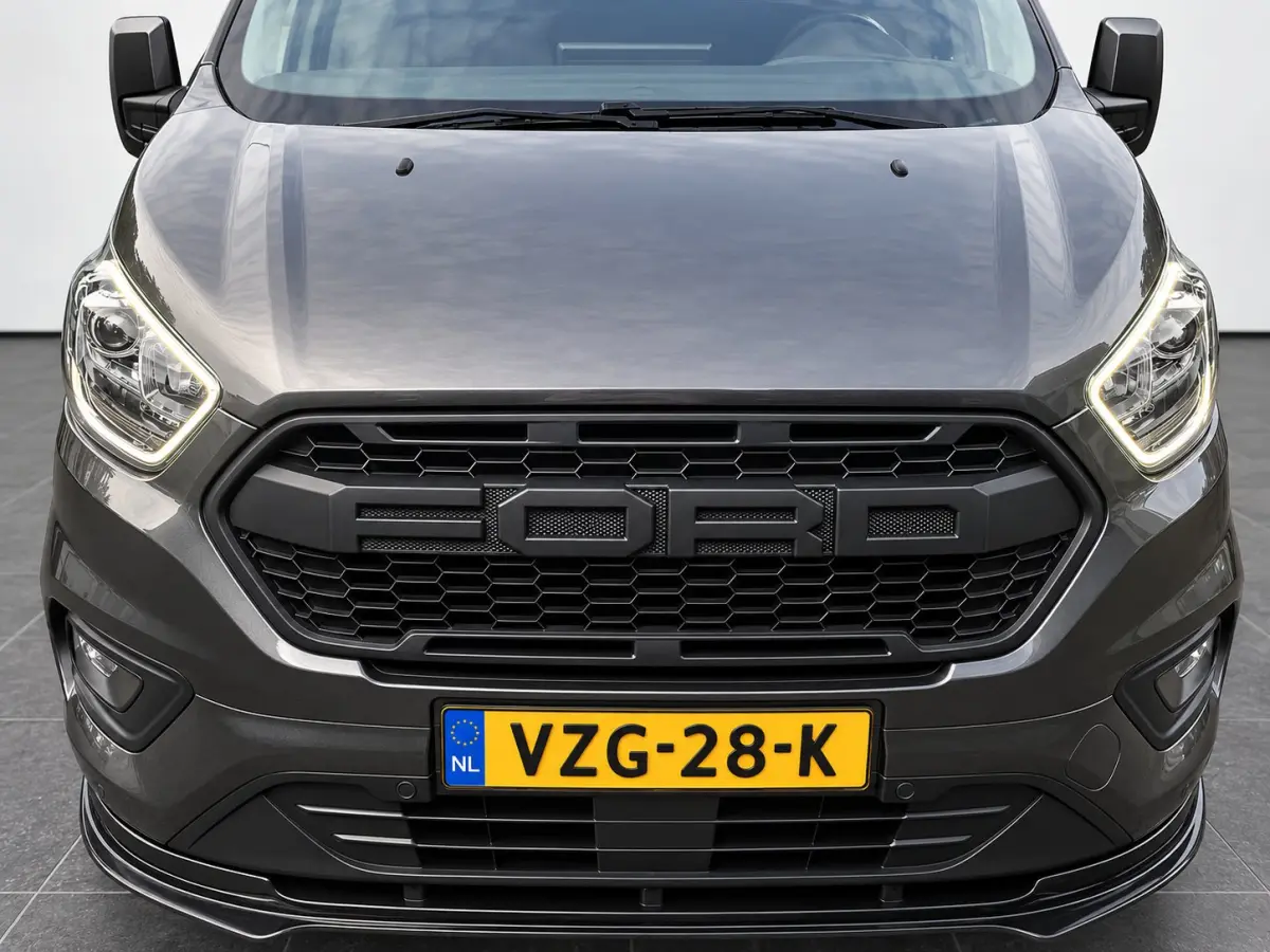 300 2.0 TDCI L2H1 Limited | Navigatie | Stoelverwarming | Imperiaal | Camera | Bodykit