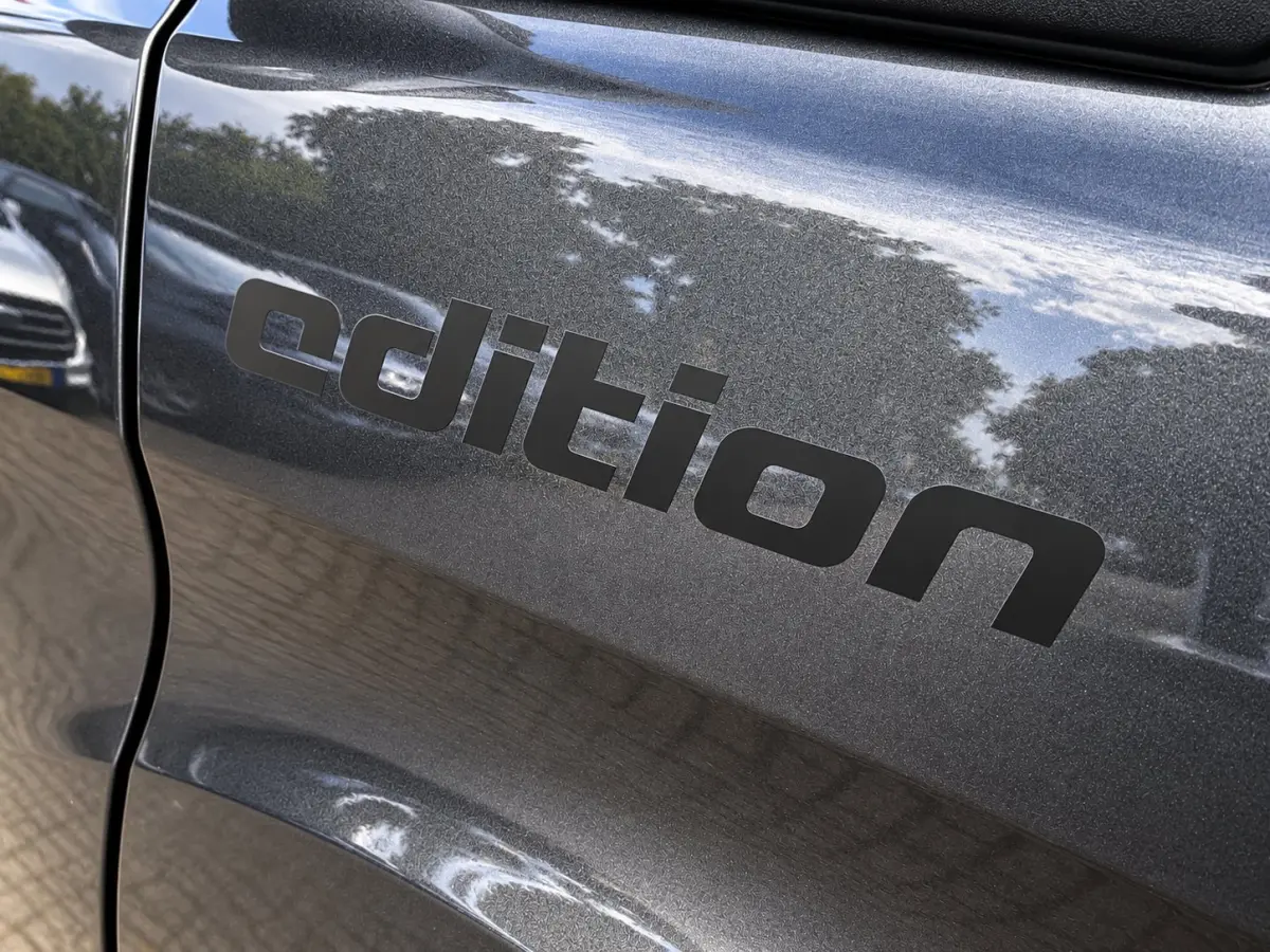 300 2.0 TDCI L2H1 Limited | Navigatie | Stoelverwarming | Imperiaal | Camera | Bodykit