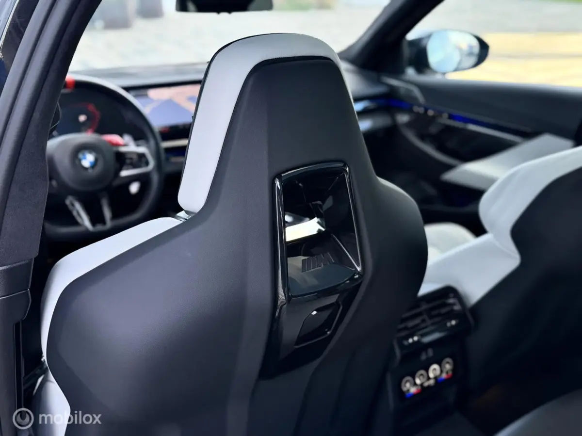 M5 AKRA|Keramisch|BTW|Carbon|Pano|Kuip|B&W