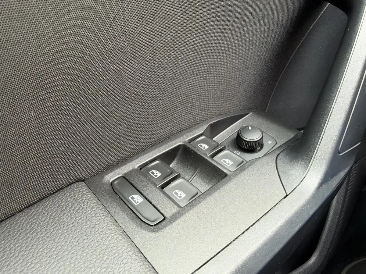 1.0 TSI FR Business Intense|NL-Auto|LED|Navi