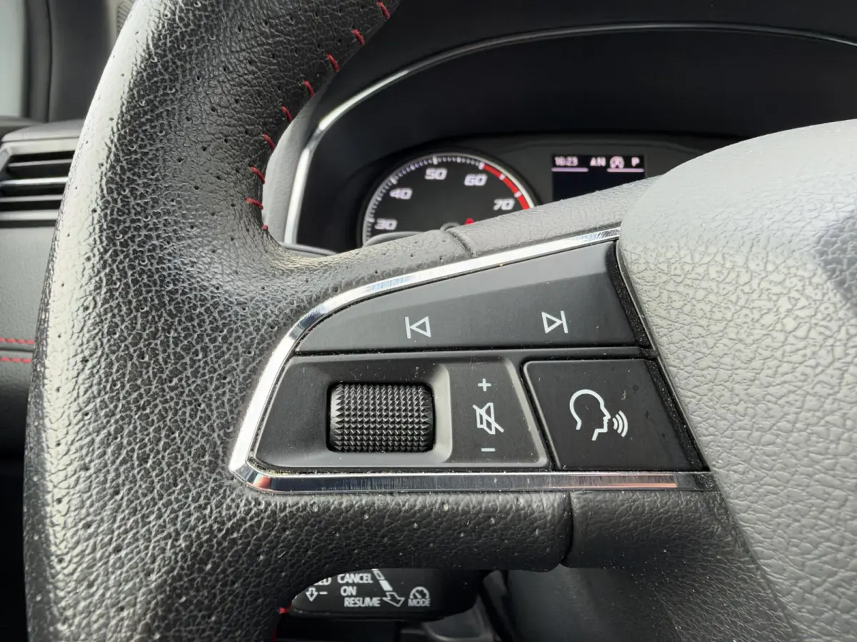1.0 TSI FR Business Intense|NL-Auto|LED|Navi