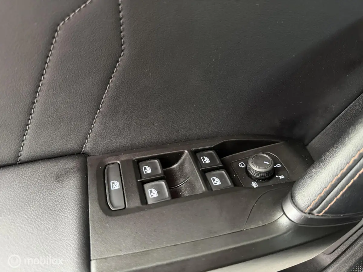 1.4 e-Hybrid | 204PK | NAVI I CAMERA I DEALER