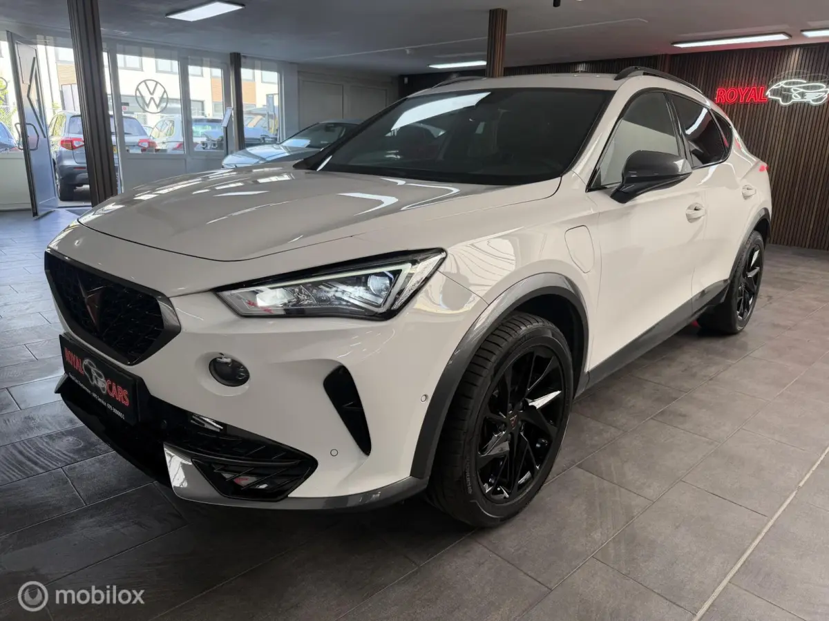 1.4 e-Hybrid | 204PK | NAVI I CAMERA I DEALER