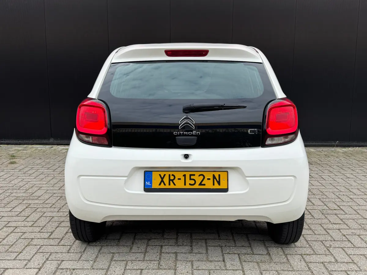 1.0 VTi Feel | Cruise Control | Bluethooth | Airco | Led | Achterbank in delen neerklapbaar | Airco | Bluetooth telefoonvoorbereiding