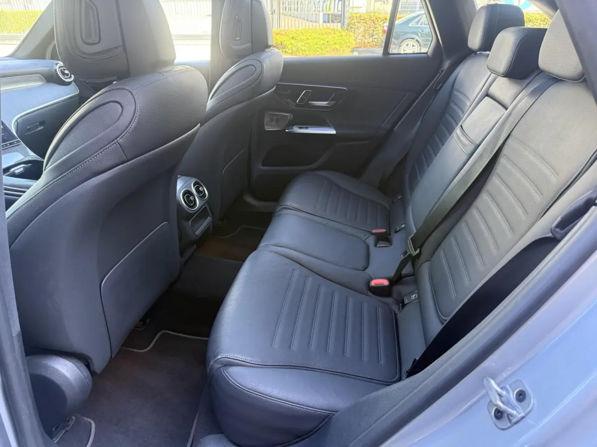 400e AMG ACHTERAS BESTURING LUCHTVERING TREKHAAK