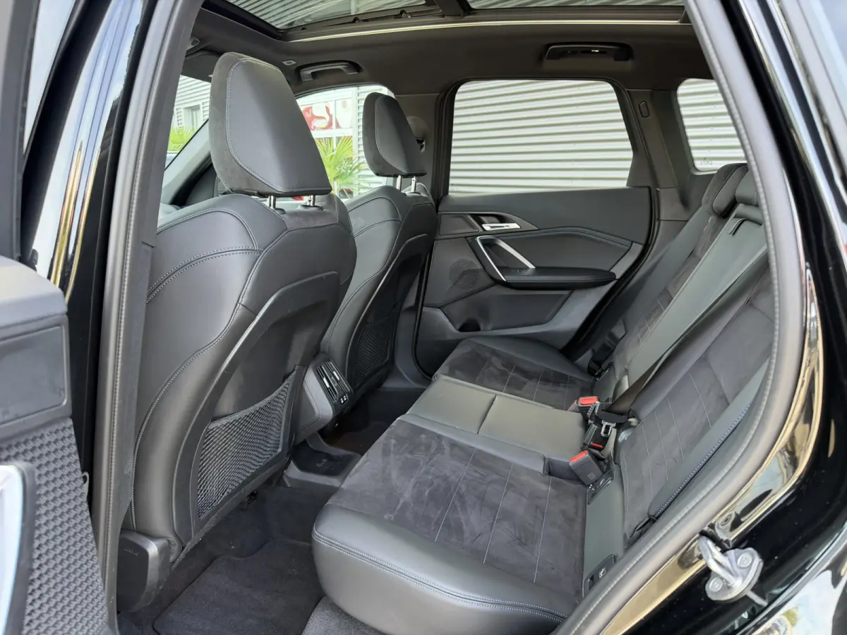 sDrive20i M Sport Panoramadak Trekhaak Elek. Stoelverstelling Carplay Keyless Entry