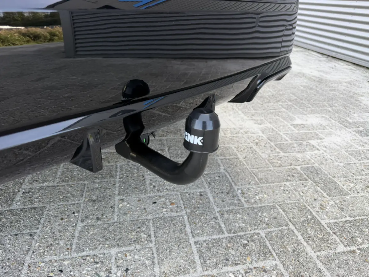 sDrive20i M Sport Panoramadak Trekhaak Elek. Stoelverstelling Carplay Keyless Entry