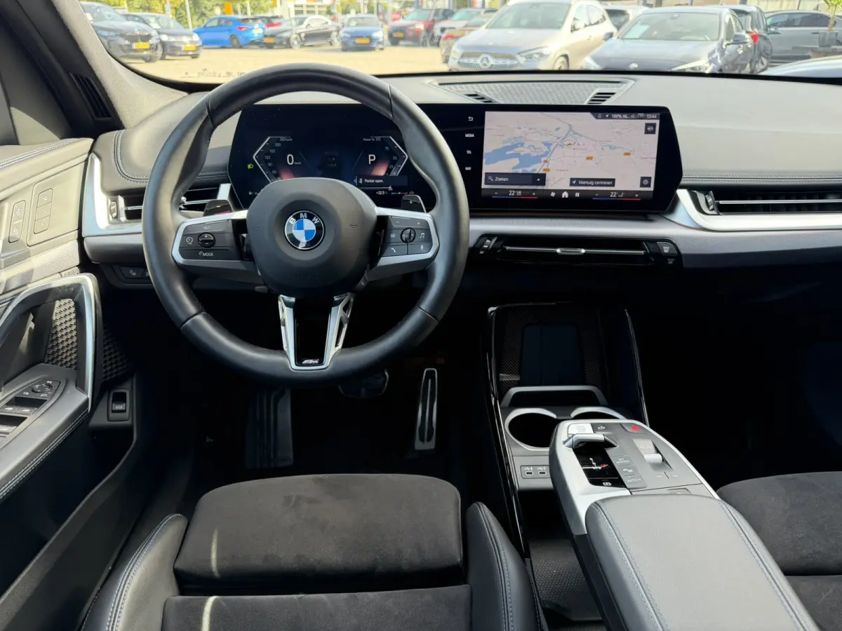 sDrive20i M Sport Panoramadak Trekhaak Elek. Stoelverstelling Carplay Keyless Entry
