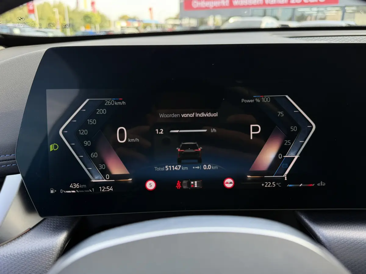 sDrive20i M Sport Panoramadak Trekhaak Elek. Stoelverstelling Carplay Keyless Entry