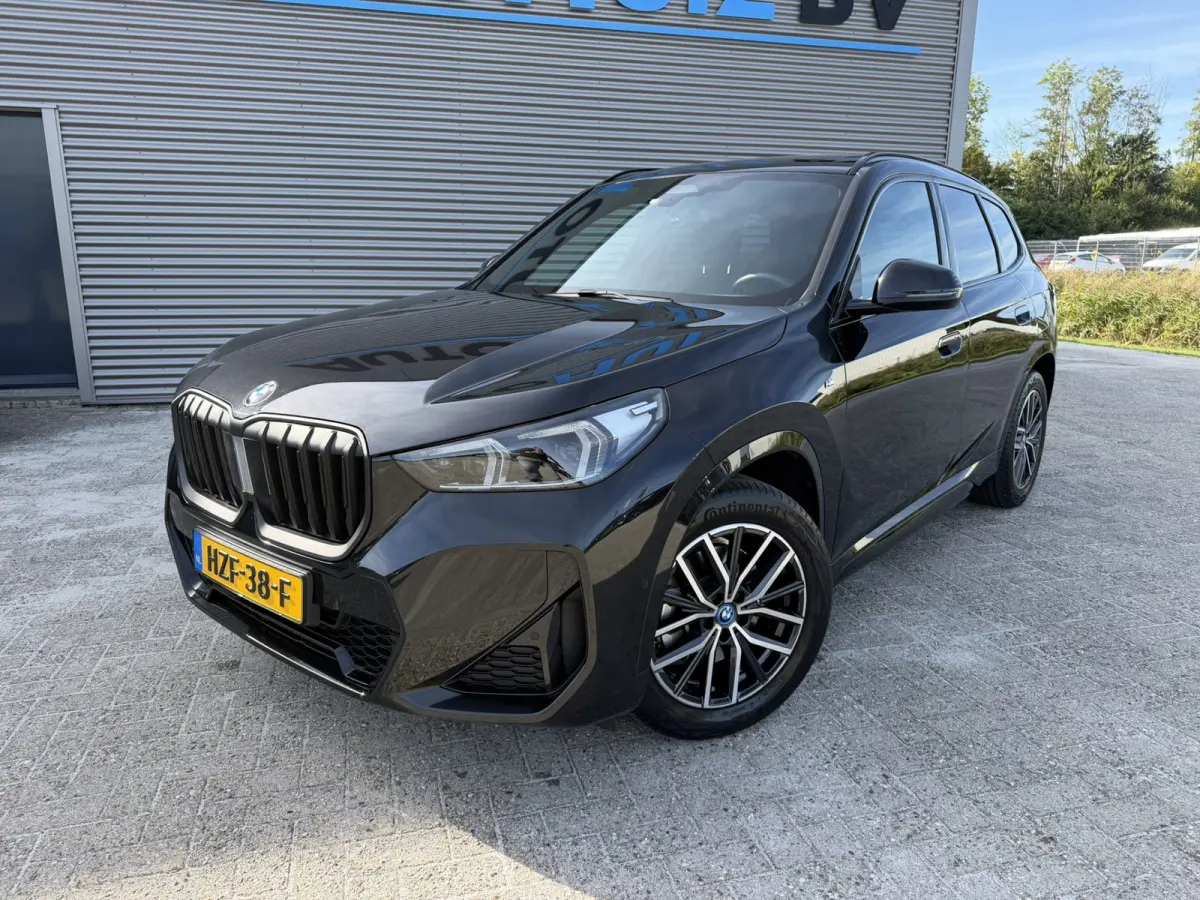 sDrive20i M Sport Panoramadak Trekhaak Elek. Stoelverstelling Carplay Keyless Entry