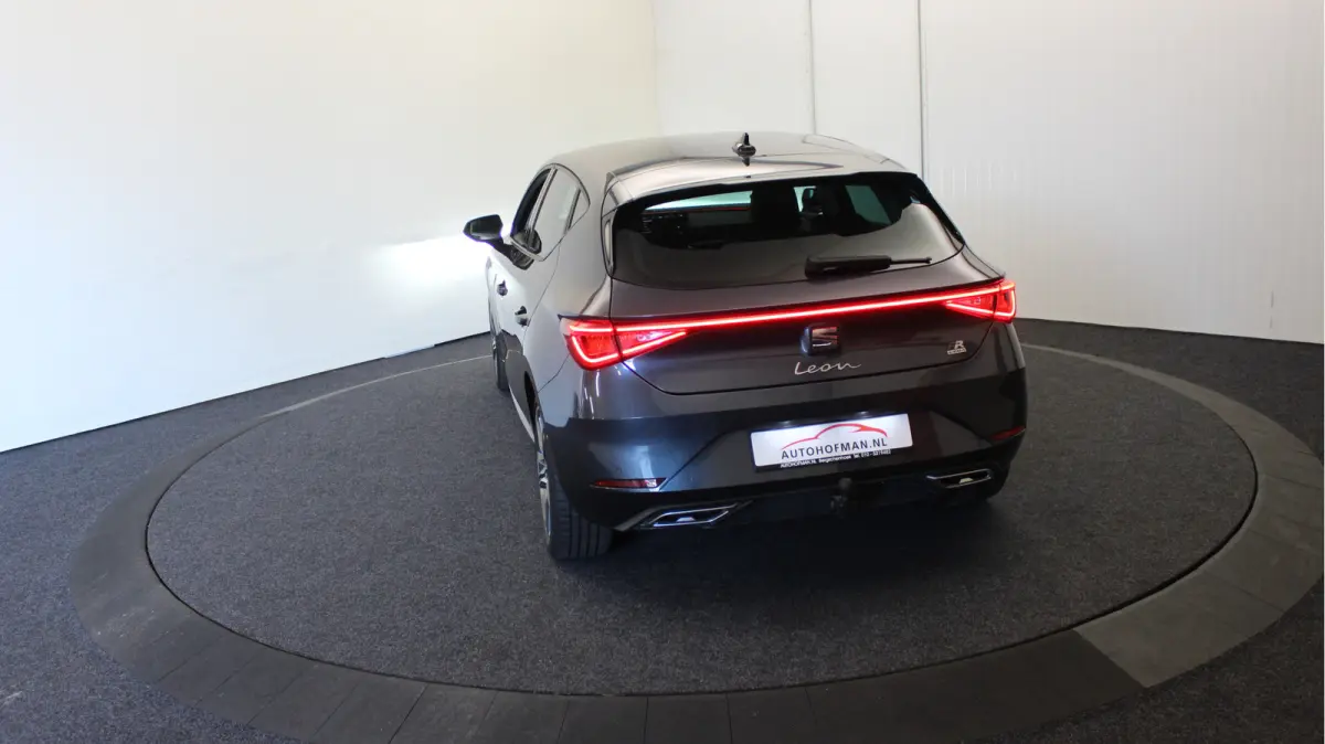 1.4 TSI eHybrid PHEV FR 204PK ELTrekh Dinamica Mem seats 18"
