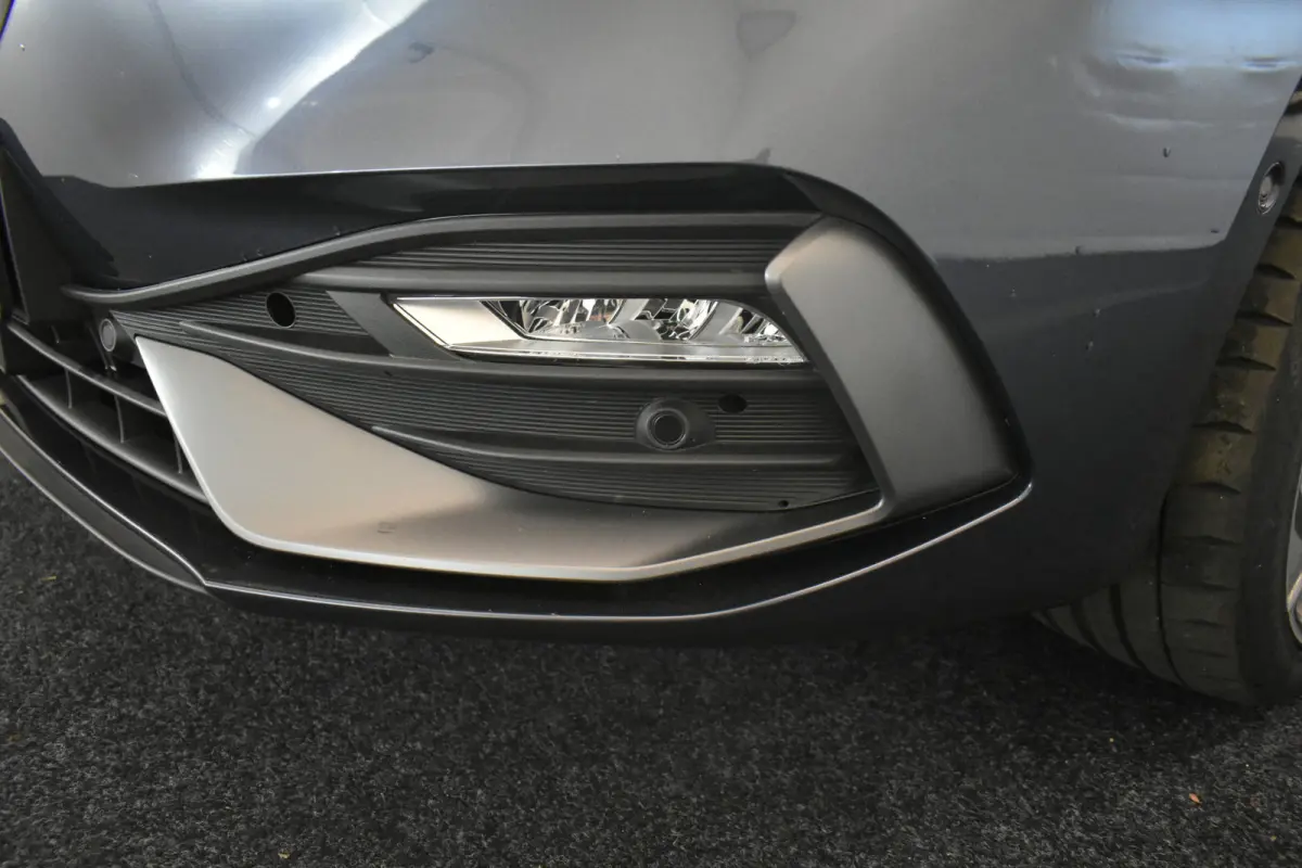 1.4 TSI eHybrid PHEV FR 204PK ELTrekh Dinamica Mem seats 18"