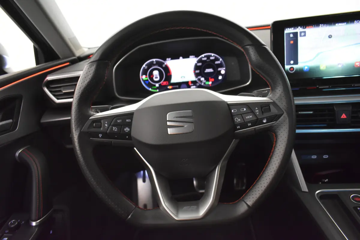 1.4 TSI eHybrid PHEV FR 204PK ELTrekh Dinamica Mem seats 18"