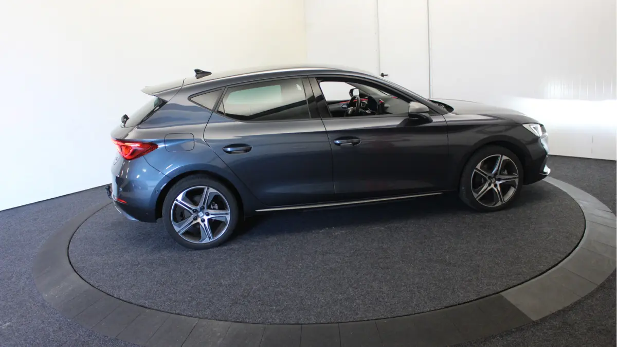 1.4 TSI eHybrid PHEV FR 204PK ELTrekh Dinamica Mem seats 18"