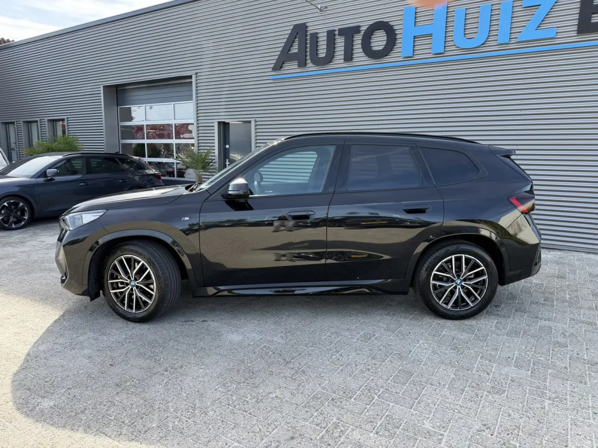 sDrive20i M Sport Panoramadak Trekhaak Elek. Stoelverstelling Carplay Keyless Entry