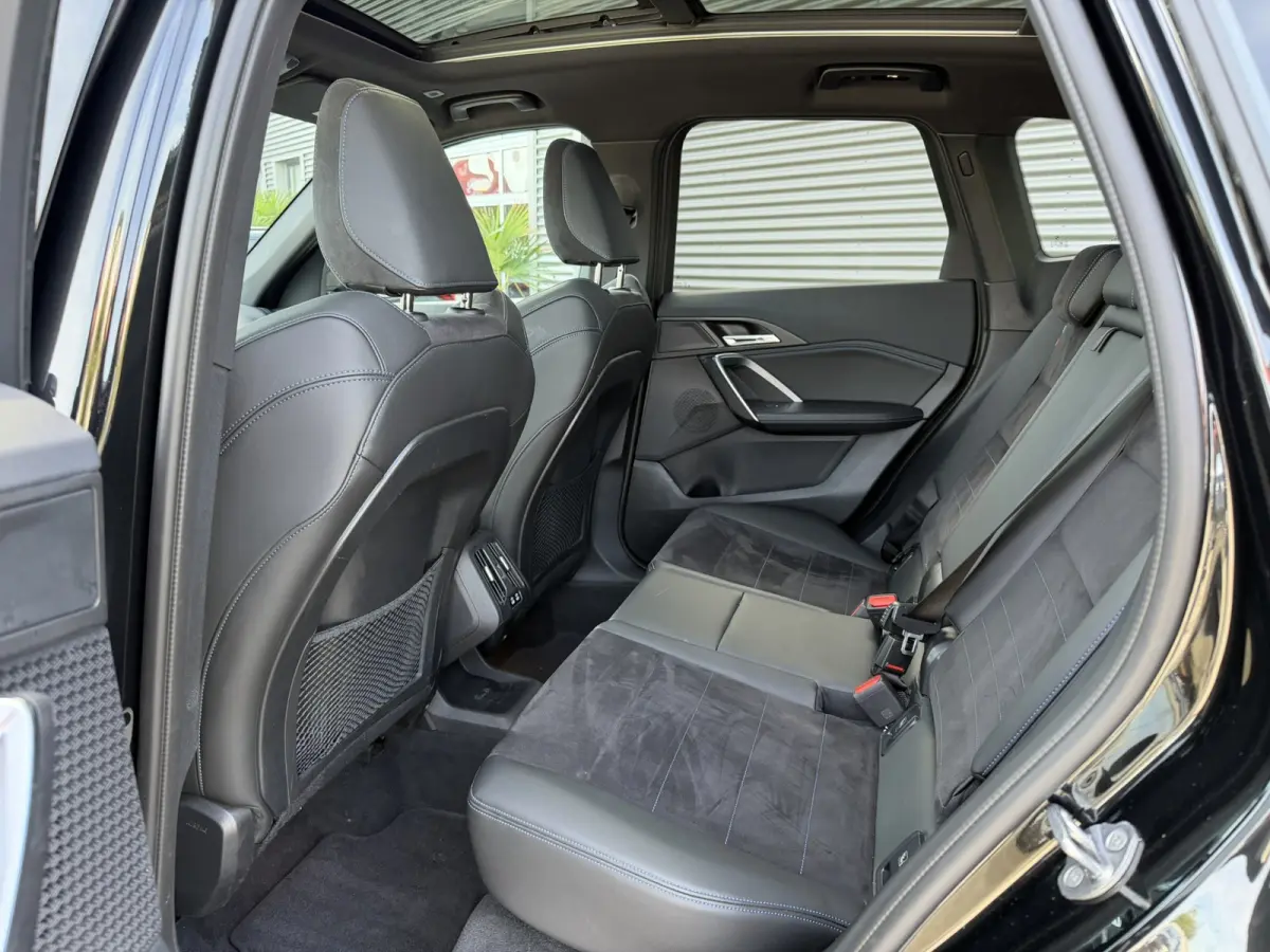 sDrive20i M Sport Panoramadak Trekhaak Elek. Stoelverstelling Carplay Keyless Entry
